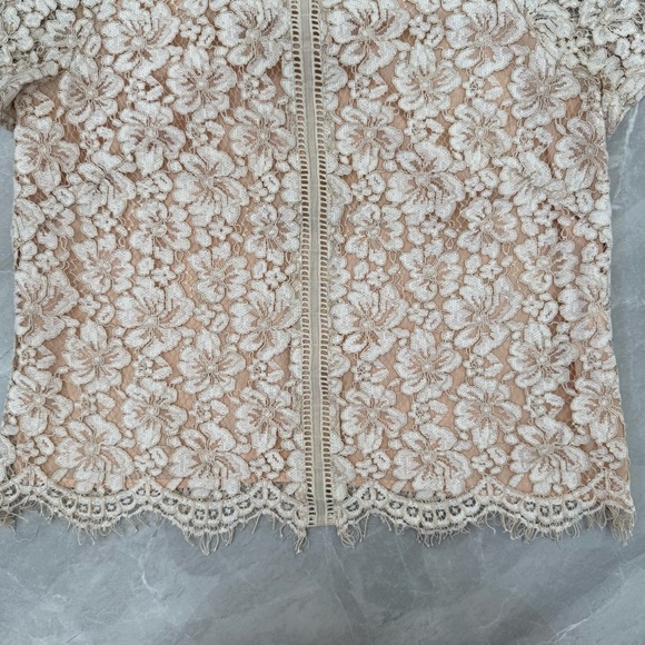 Women’s Adelyn Rae Floral Lace Short Sleeve Top Lined Size XS - Picture 5 of 16
